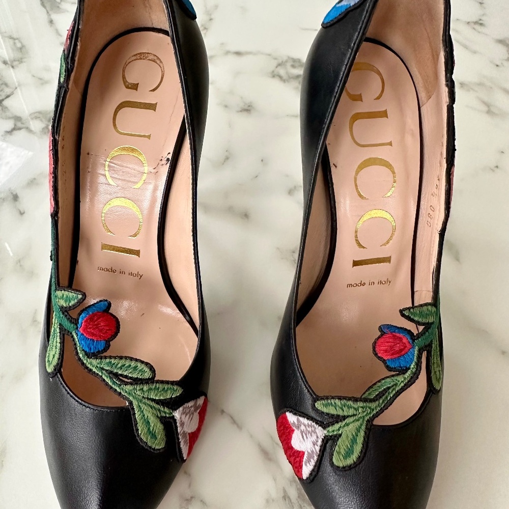 Gucci Flora Print Leather Pumps 36.5